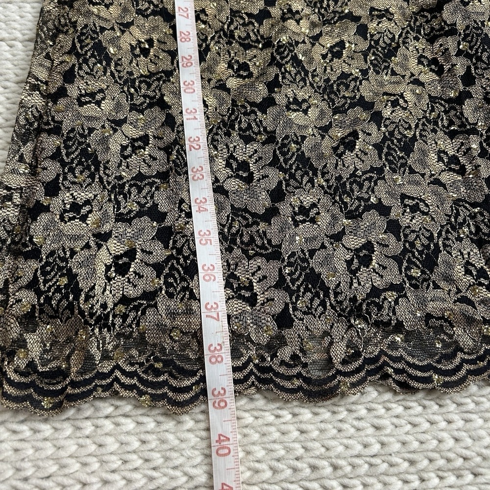 Mica Sleeveless Black Lace Cocktail Dress Sz 4 Sheath Gold Metallic Event Formal - Picture 16 of 16